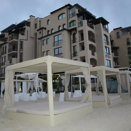 Oasis Vip Club - Boutique On The Beach Itself * Sunny Beach