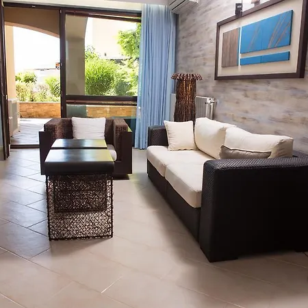 Apartment Oasis Vip Club - Boutique On The Beach Itself *