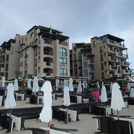 Oasis Vip Club - Boutique On The Beach Itself شقة