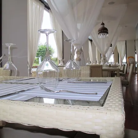 شقة Oasis Vip Club - Boutique On The Beach Itself *