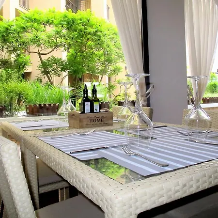 شقة Oasis Vip Club - Boutique On The Beach Itself